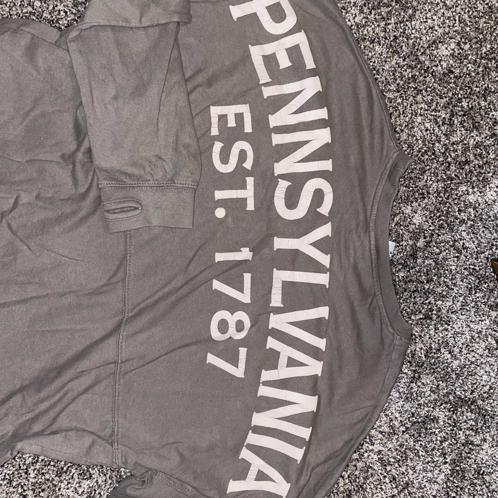 Pennsylvania long sleeve top